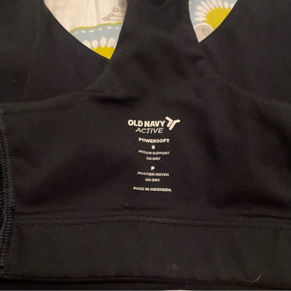 Old Navy Sports Bra - Picture 4 of 4